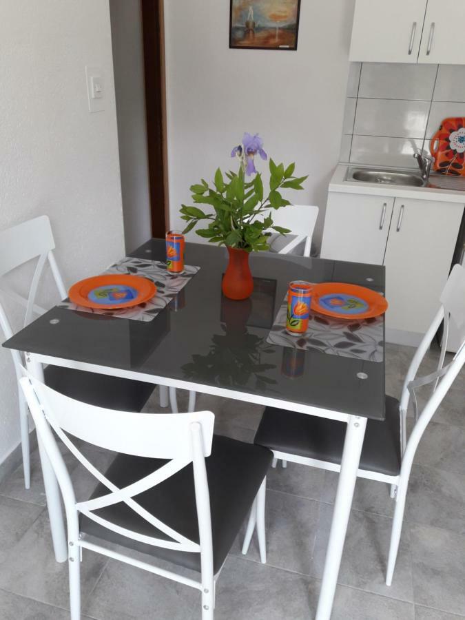 Pauli Appartement Kaštela Buitenkant foto