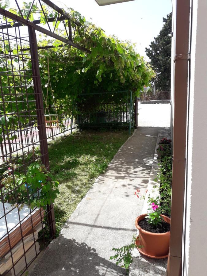 Pauli Appartement Kaštela Buitenkant foto